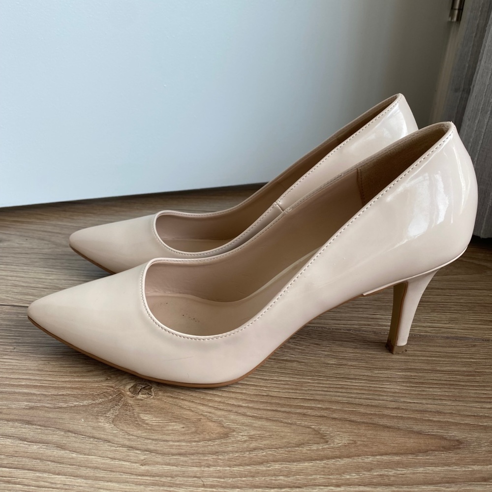 Kelly & Katie Tessa Pumps